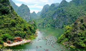 Bai Dinh Pagoda - Trang An 1 Day Tour