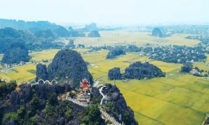 Amazing Trang An - Hoa Lu - Mua Cave 1 Day Tour