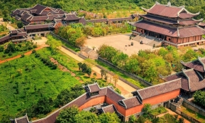 Bai Dinh Pagoda – Trang An – Mua Cave – Cuc Phuong National Park Private  2 Days 1 Night